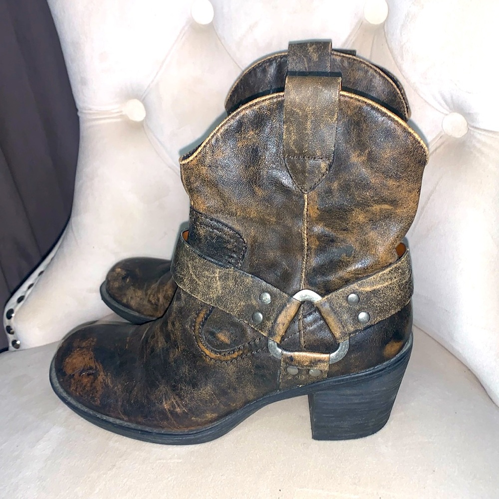 Nine West size 9 Biker boots